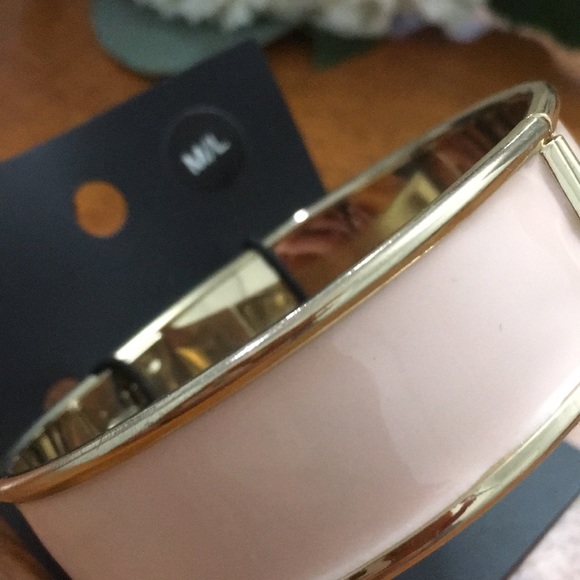 H&M Blush Bangle - Picture 2 of 2
